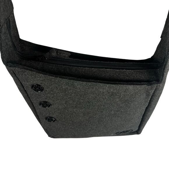 OGIO Brooklyn FELT Messenger Crossbody Bag Red Interior Organizer Pockets EUC - Picture 5 of 12